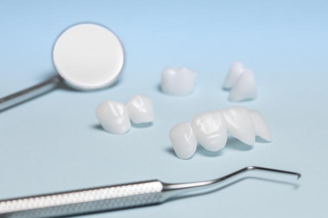 Allungamento corona dente Allungamento corona dente