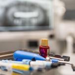 Adesivo per faccette dentali