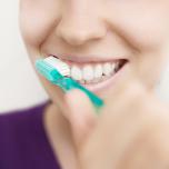 Sbiancamento denti bicarbonato