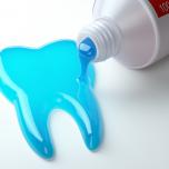 Come lavarsi i denti senza spazzolino