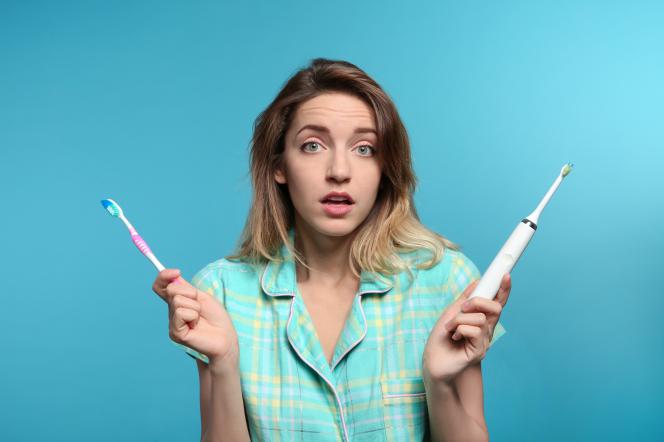 Spazzolino elettrico o manuale Spazzolino elettrico o manuale