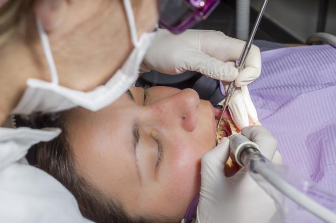 Dente devitalizzato fa male alla pressione Dente devitalizzato fa male alla pressione