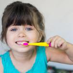 Caduta denti da latte a 4 anni