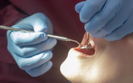 Dente del giudizio orizzontale