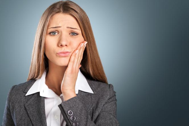 Si può viaggiare in aereo con ascesso dentale Si può viaggiare in aereo con ascesso dentale