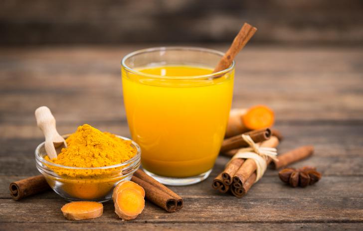 Curcuma alitosi Curcuma alitosi