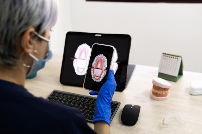 Dentiere mobili di ultima generazione Dentiere mobili di ultima generazione