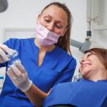 Impianto dentale durata intervento