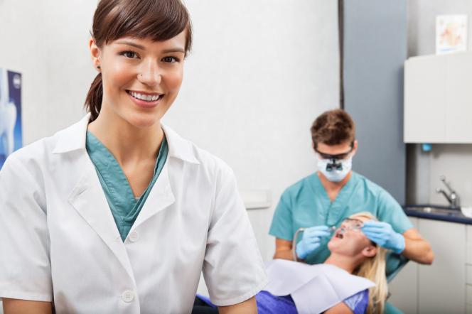 Quanto Costa Rimettere Un Dente Fisso