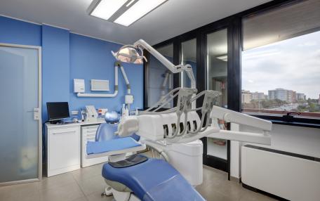 Dentisti in Albania